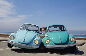 Boys Gallery: People - in Beetle cars kising