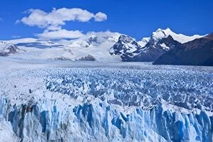 Perito Moreno Glacier - face of glacier and surrounding