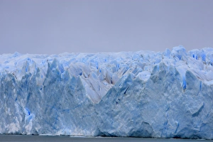 Images Dated 8th April 2009: Perito Moreno Glacier - Glacier National Park. Magallanes Peninsula - Patagonia - Argentina