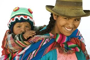 Peruvian mother & child - near Cusco city - Peru