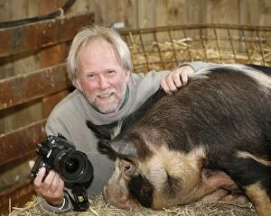 Barns Gallery: Photographer John Daniels - with Kune Kune Pig