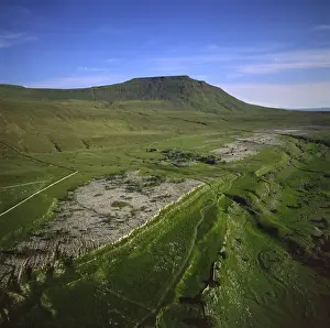 Valleys Prints: Picture No. 10741323