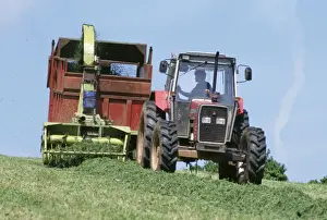 Tractors Prints: Picture No. 10750100