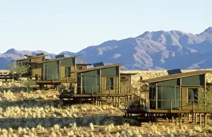 Huts Prints: Picture No. 10761843