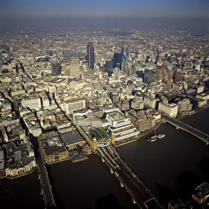 Thames Prints: Picture No. 10865374
