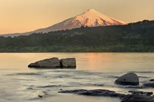 Lago Prints: Picture No. 10885085