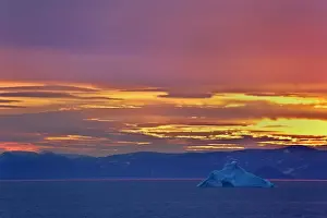 Nunavut Prints: Picture No. 11050436