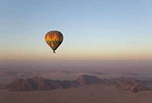 Ballooning Collection: Picture No. 12020025