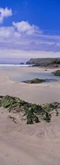 Images Dated 1st March 2005: Polzeath, Cornwall - Fine sands and excellent surfing at Polzeath - Route of North Cornish Coastal