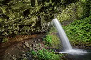 Falls Prints: Ponytail Falls, Columbia River Gorge, Oregon Date: 17-06-2013