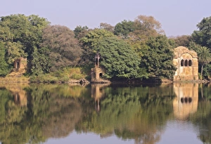 Images Dated 28th November 2007: Ranthambhor National Park, India