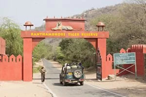 Images Dated 3rd May 2014: Ranthambore National Park entrance