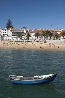 Images Dated 13th August 2010: Resort beach area, Cascais, Portugal