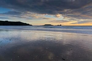 Images Dated 5th August 2012: Rhossili - beach at sunset - Worms Head, Gower, Wales, UK