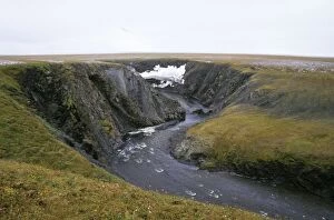 Images Dated 13th July 2009: River Obrivistaya - very close to Kara sea shore. A typical landscape near Dikson