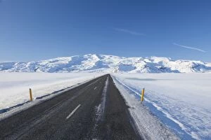 Images Dated 18th February 2016: Road Iceland Ringroad in snowy landscape South Iceland
