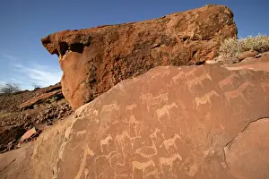 Rock Engravings. Twyfelfontein. Namibia Betweeen -5600 BC et _2500 BC