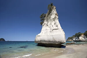 Images Dated 18th November 2010: Rock formation, Cathedral Cove, Coromandel
