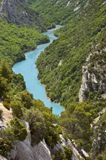 Rocky cliffs and turquoise water of Gorges