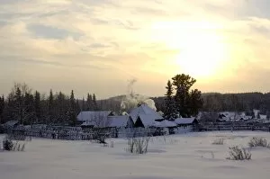 Images Dated 17th July 2008: Russian village at midwinter sunset, a typical scene in North Ural Mountains; outskirts of