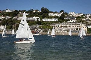 Images Dated 8th August 2007: Salcombe - boats on the Kingsbridge Estuary - Devon - UK