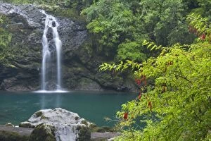 Salto de la Princesa - Princess Falls and laguna