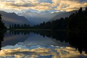 SAS-672 Lake Matheson - perfect reflection of Mount Cook and the Southern Alps in Lake Matheson at sunrise