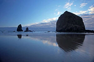 Images Dated 6th February 2014: Sea Stacks at Cannon Beach