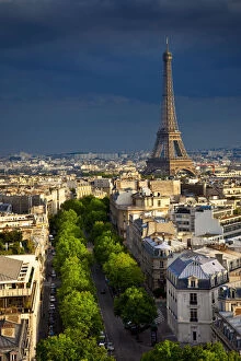 Avenue Gallery: Setting sun illuminates the Eiffel Tower