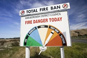 South Island Collection: Sign - board on roadside displaying daily fire warning as very high South Island, New Zealand