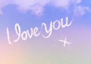 Images Dated 28th August 2012: Sky writing - I love you