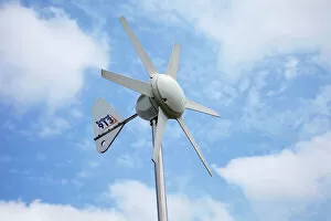 Small Rutland 913 pole mounted wind turbine