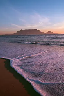Oceans Prints: South Africa CRH 822 Table Mountain Cape Town South Africa - sunset © Chris Harvey ARDEA LONDON