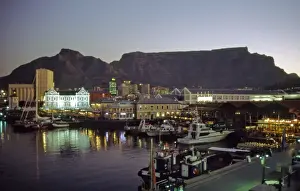 Quay Prints: South Africa CRH 967 The Waterfront harbour development with Table Mountain in background - Cape Town © Chris