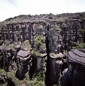 Summit of Mount Kukenaam (Kukenan, Kukenan, Cuguenan), eroded sedimentary sandstone near Great Crack, Estado Bolivar, Venezuela, South America
