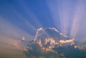 Beams Gallery: Sun beams streaming through clouds