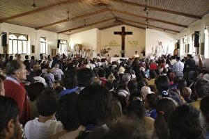 Images Dated 31st October 2004: Sunday Mass in the capital township Hanga Roa