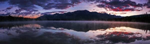 Images Dated 25th May 2021: Sunrise at Edith Lake, Jasper National Park, Alberta, Canada. Date: 25-05-2021
