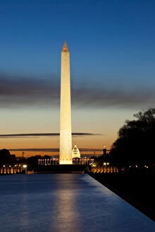 Images Dated 21st January 2013: Sunrise over Washington Monument and