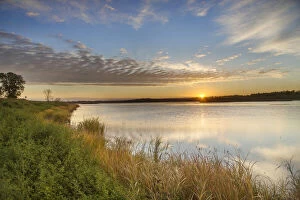 Birding Gallery: Sunrise over wetlands at Arrowwood National