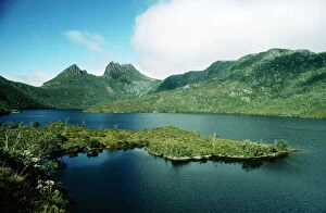 Lakes Collection: Tasmania Australia Cradle Mountain & Lake Dove. Cradle Mountain & Lake St Clair National Park