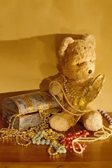 Teddy Bear Prints: Teddy Bear - with jewelry