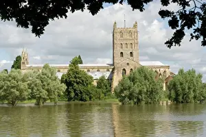 Buildings Prints: Tewkesbury Abbey inundated by unprecedented flooding of the Rivers Severn and Avon July 2007 Gloucestershire UK