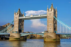 Bascule Gallery: Tower Bridge, London, England
