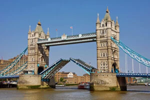 Bascule Gallery: Tower Bridge raised on the River Thames, London
