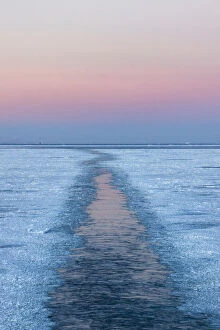 Broken Gallery: Track left by Icebreaker on the ocean covered
