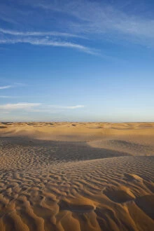 Images Dated 8th June 2011: Tunisia, Sahara Desert, Douz, Great Dune