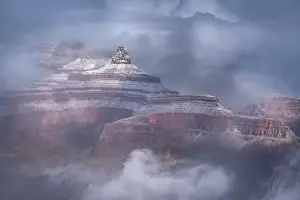 Point Prints: USA, Arizona, Grand Canyon National Park. Winter snowstorm over canyon. Date: 26-01-2021