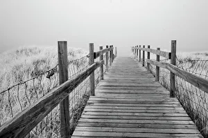 Dune Gallery: USA, Minnesota, Duluth, Park Point, Boardwalk over Dunes