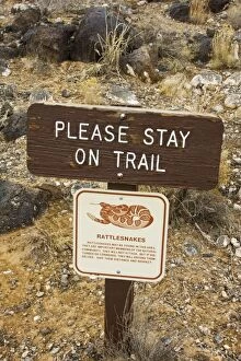 Images Dated 4th February 2008: USA - Rattlesnake warning sign in Petroglyph National Monument in New Mexico